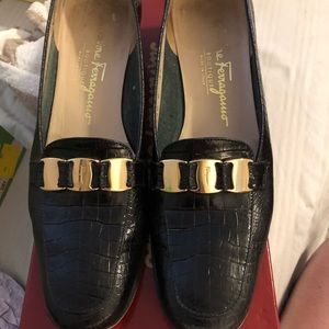 Salvatore Ferragamo Black Low Heel Dress Shoe 7AA